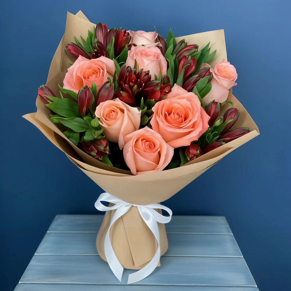 Букет цветов из: Розы и Альстромерии в Александровке