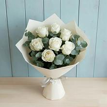 Букет Белые розы в Эвкалипте в Александровке